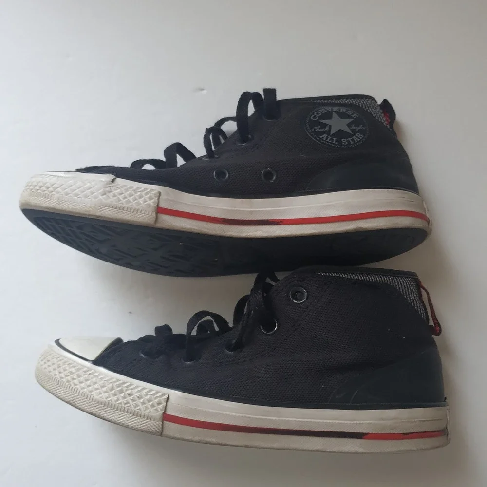 Converse Sz 2 Chuck Taylor All Star‎ High Black Sneakers Kids Youth Unisex Shoes